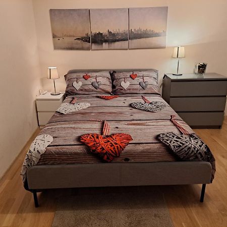 Residenza Marvasi 10 Apartment Caserta Bagian luar foto